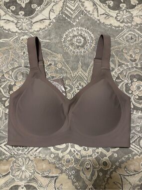 All In Motion Seamless Wireless Full Coverage Bra in Taupe
